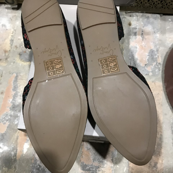 Black floral flats - Picture 3 of 4